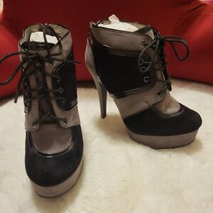 NWT Dollhouse black & grey lace-up suade heels
